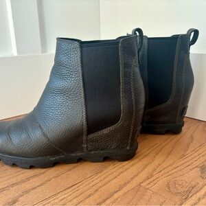 Sorel Women's Black Leather Wedge Boots